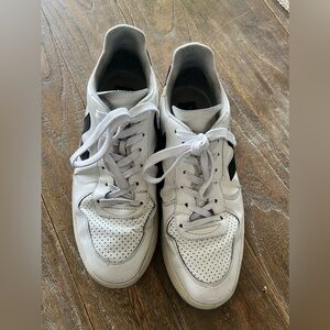 Veja shoes men’s 10.5